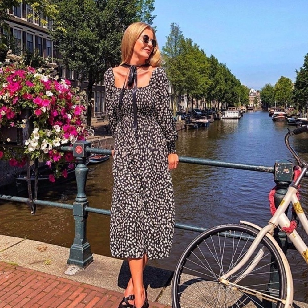 H&M Black and White Long Sleeve Scoop Neck Sundress